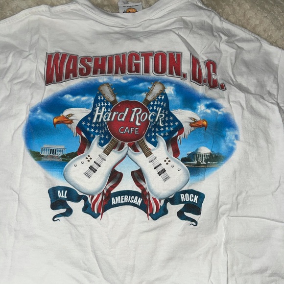 Hard Rock Cafe t-shirt✨ - Picture 2 of 2